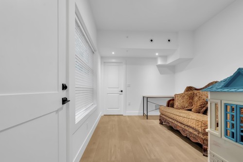 4-32970 Tunbridge Avenue, Mission, BC - Indoor Photo Showing Other Room