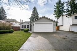 13032 61 Avenue Surrey, BC V3X 2H5
