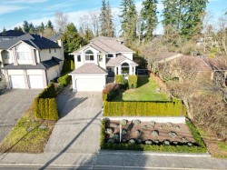 16657 78 Avenue Surrey, BC V4N 0L8
