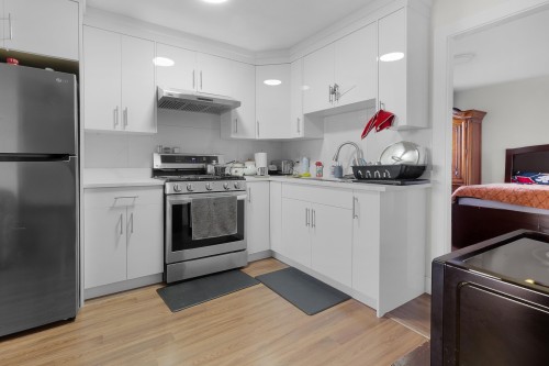 31021 Creekside Drive, Abbotsford, BC - Indoor Photo Showing Kitchen