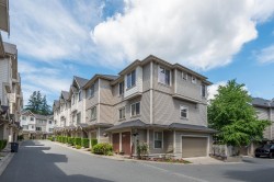 13-19097 64 Avenue Surrey, BC V3S 6X5