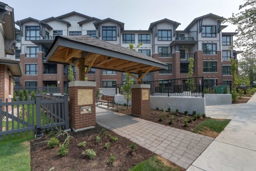 316-2960 151 Street  Surrey, BC V4P 0G3
