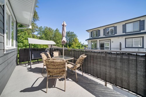 8-16357 15 Avenue, Surrey, BC 