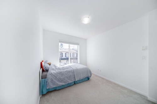 8-16357 15 Avenue, Surrey, BC 