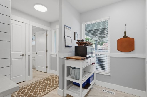 15913 Alder Place, Surrey, BC 