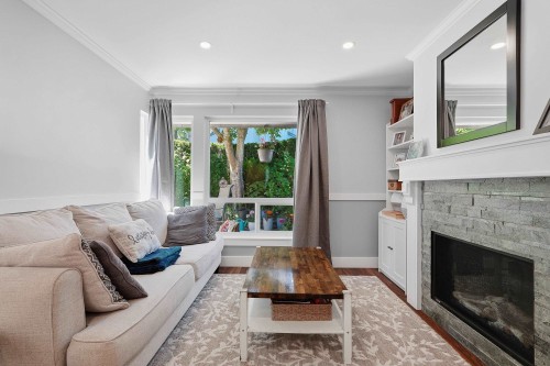 15913 Alder Place, Surrey, BC 