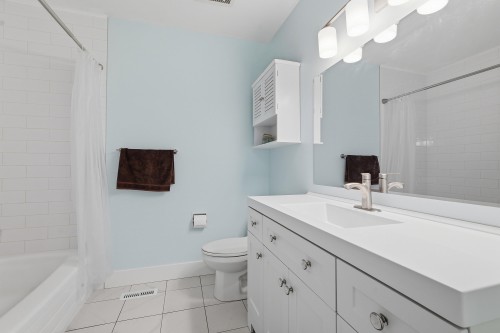 15913 Alder Place, Surrey, BC 