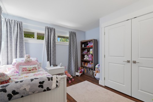 15913 Alder Place, Surrey, BC 