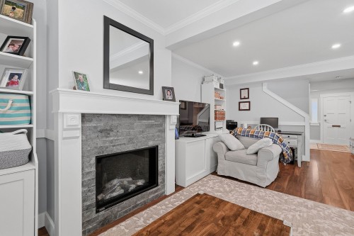 15913 Alder Place, Surrey, BC 