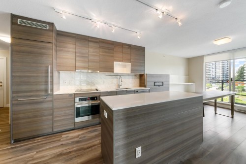 805-13398 104 Avenue  Surrey, BC V3T 1V6