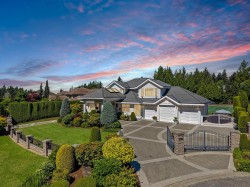 12357 56a Avenue Surrey, BC V3X 3H7