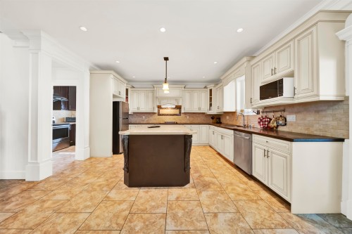 14511 81 Avenue, Surrey, BC 