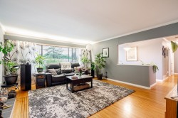 12528 Pinewood Crescent Surrey, BC V3V 2L5