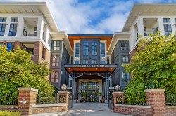 212-15138 34th Avenue Surrey, BC V3Z 0Y5