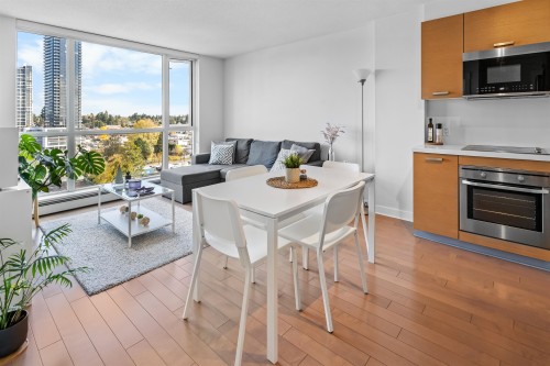 1302-10777 University Drive  Surrey, BC V3T 0E6