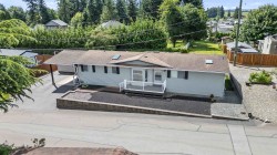260-27111 0 Avenue Langley, BC V4W 2T6