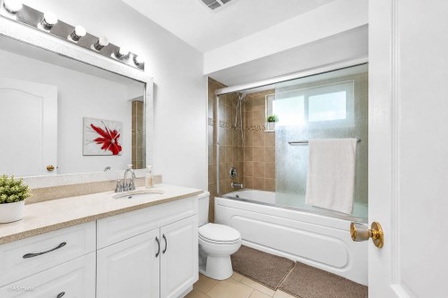 15390 85 Avenue, Surrey, BC 