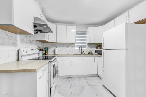 15390 85 Avenue, Surrey, BC 