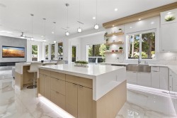 2343 Lobban Road Abbotsford, BC V2S 3W2