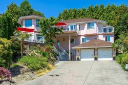 16055 8 Avenue Surrey, BC V4A 1A1