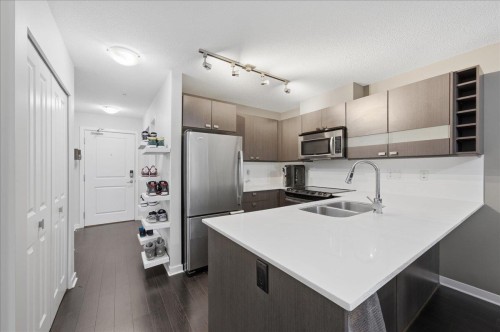215-21009 56 Avenue, Langley, BC 