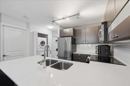 215-21009 56 Avenue, Langley, BC 