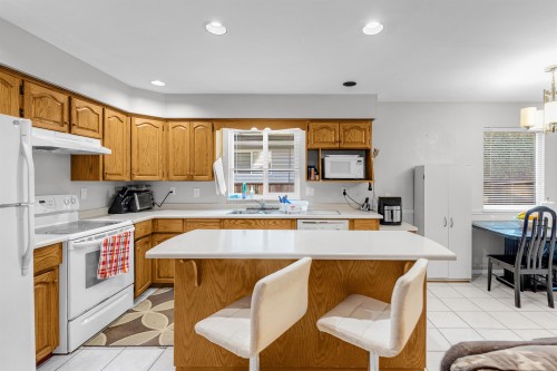 12905 65 Avenue, Surrey, BC 