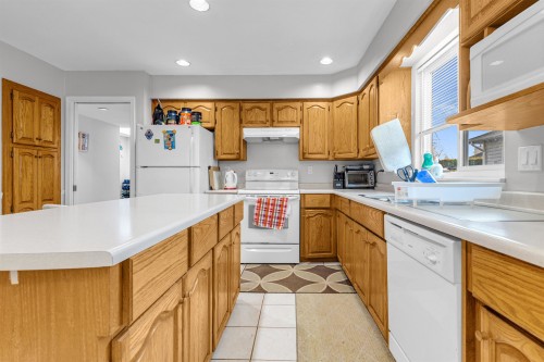 12905 65 Avenue, Surrey, BC 