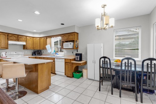 12905 65 Avenue, Surrey, BC 