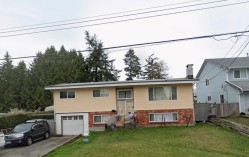 10605 138a Street Surrey, BC V3T 4L2