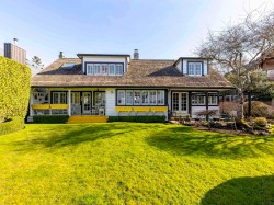 3002 O'hara Lane Surrey, BC V4A 3E6