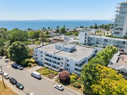 111-1341 George Street  White Rock, BC V4B 4A1