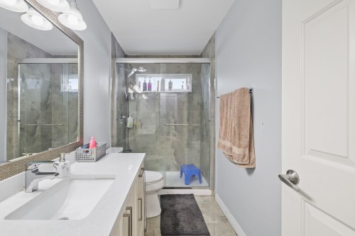 6960 143A Street, Surrey, BC 