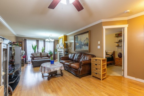 302-33280 Bourquin Crescent E, Abbotsford, BC 