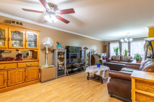 302-33280 Bourquin Crescent E, Abbotsford, BC 