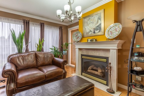 302-33280 Bourquin Crescent E, Abbotsford, BC 