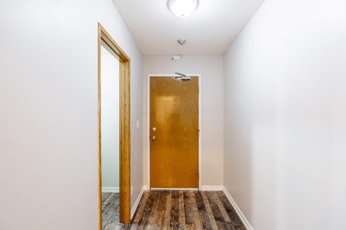 207-17661 58A Avenue, Surrey, BC - Indoor Photo Showing Other Room
