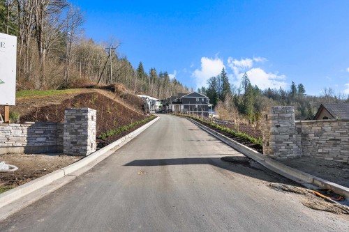 8-35247 Straiton Road  Abbotsford, BC V2S 7Z1