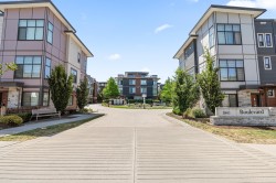 20-20852 78b Avenue Langley, BC V2Y 0X6