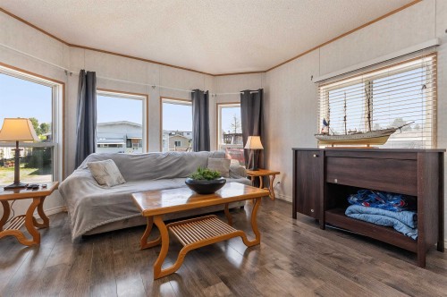 22-26892 Fraser Highway, Langley, BC 