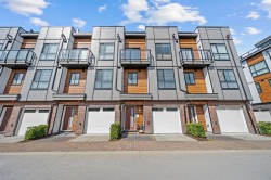 49-19760 55 Avenue Langley, BC V3A 0L1