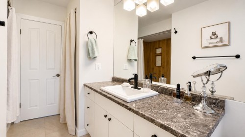 2170 Moss Crescent, Abbotsford, BC 