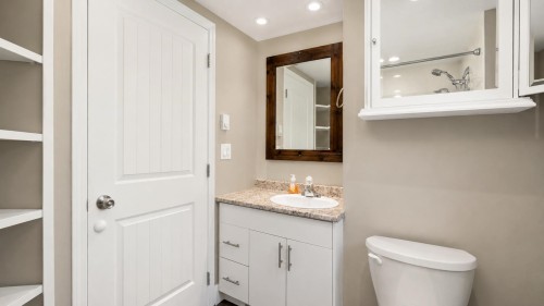 2170 Moss Crescent, Abbotsford, BC 