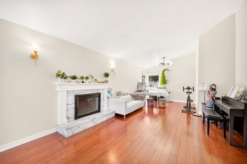 8960 157 Street, Surrey, BC 