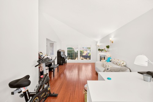 8960 157 Street, Surrey, BC 