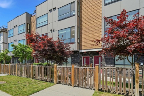 14-19631 55A Avenue, Langley, BC 