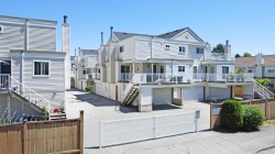186-10077 156 Street Surrey, BC V3R 4L6