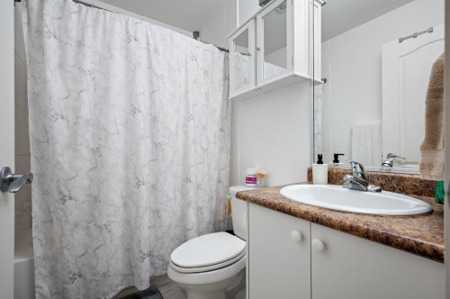 7349 194 Street, Surrey, BC 