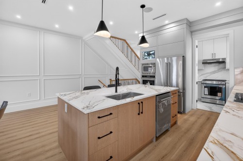 16511 20 Avenue, Surrey, BC 