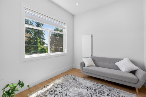 16511 20 Avenue, Surrey, BC 